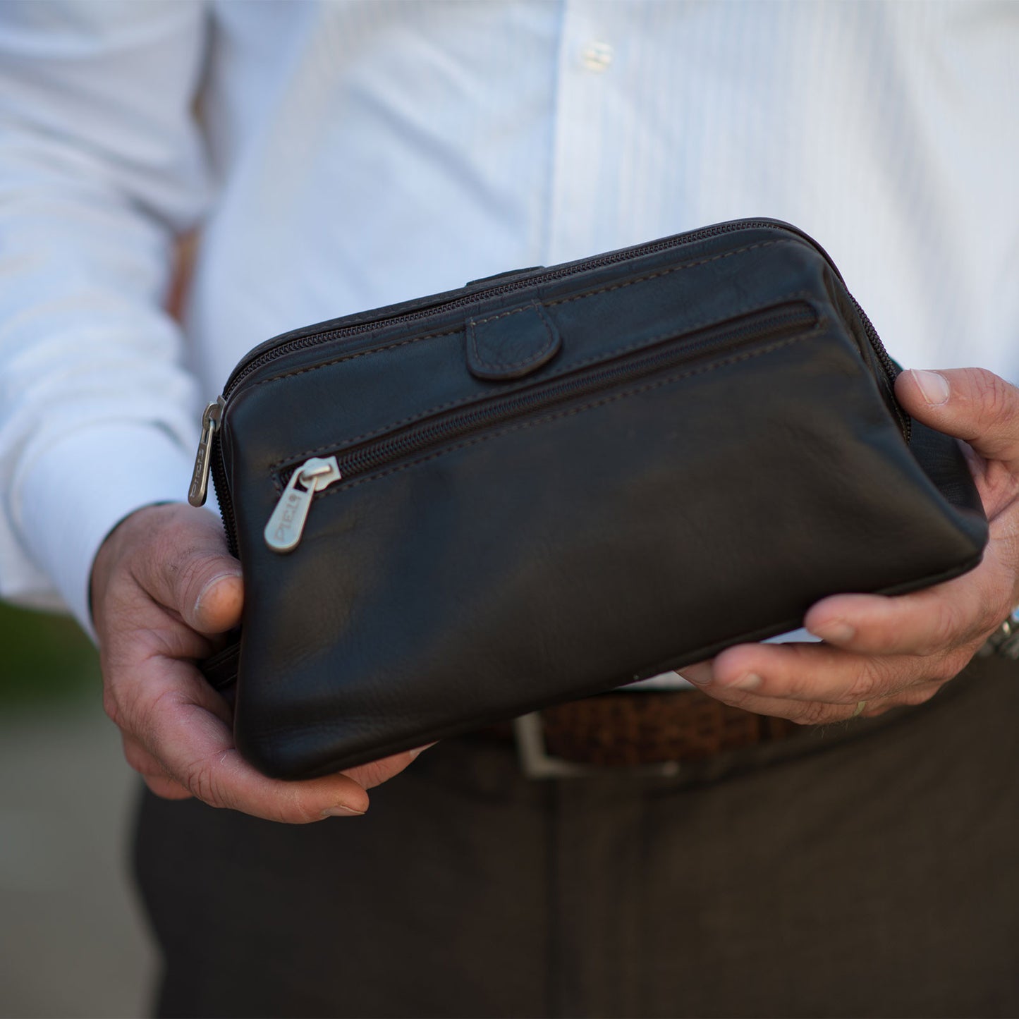 Leather Framed Travel Shaving Kit